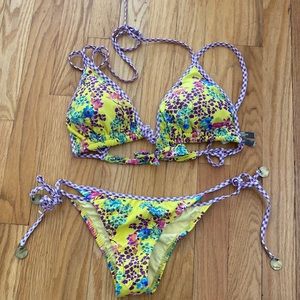 Sofia by Vix bikini bottoms sz M top sz D